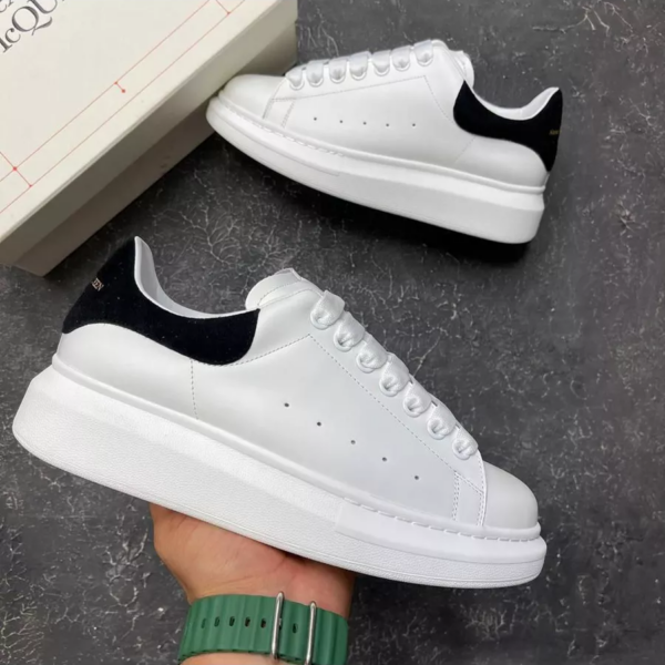 Oversized Sneaker | Unisex