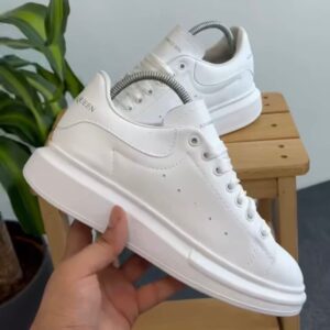 Oversized Sneaker | Unisex